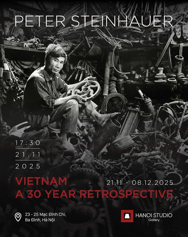 Hình ảnh người thợ sắt ở phố Đê La Thành được chọn làm poster triển lãm