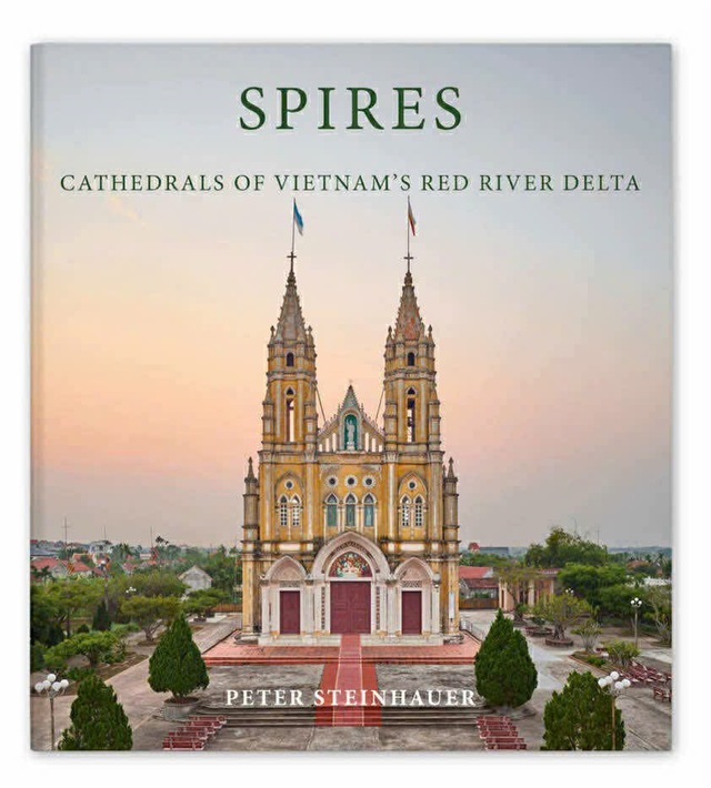 Bìa cuốn sách ảnh mới nhất của Peter Steinhauer