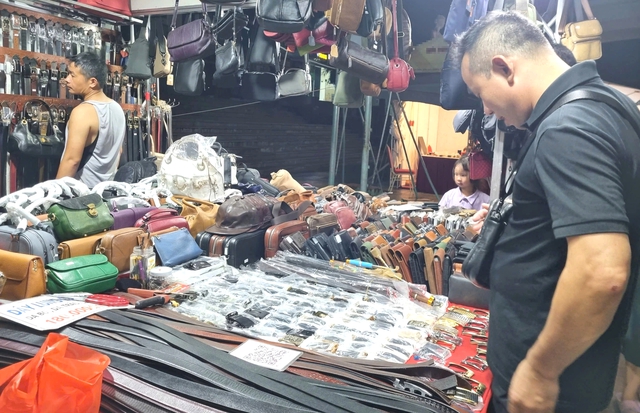 Hộ kinh doanh nộp thuế trên lãi: 'Không cẩn thận thuế còn cao hơn' - Ảnh 2.