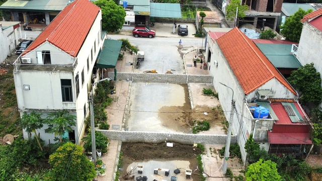 Vụ x&acirc;y dựng tường r&agrave;o chắn ngang đường: Thanh tra kết luận g&igrave;? - Ảnh 1.