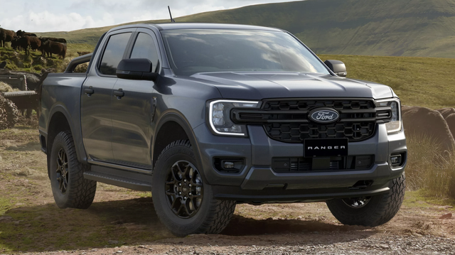 Đ&aacute;p trả Toyota Hilux, Ford Ranger c&oacute; bản n&acirc;ng cấp bỏ động cơ tăng &aacute;p k&eacute;p - Ảnh 1.