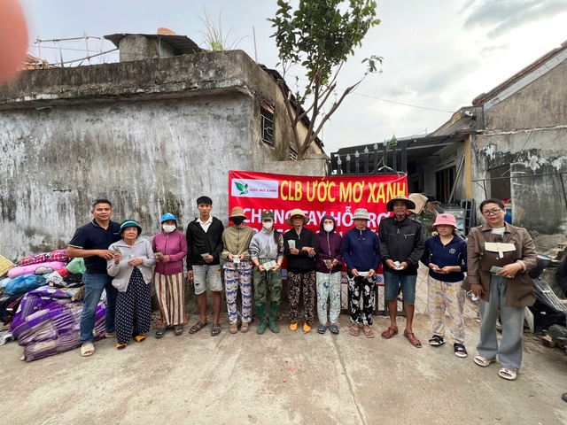 CLB Ước mơ xanh mang Hơi ấm đến bà con vùng lũ khánh hòa và Đắk Lắk - Ảnh 4.