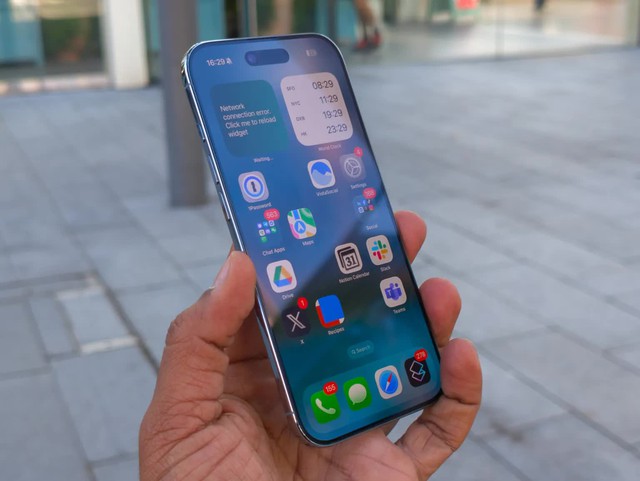 Samsung và loạt hãng Trung Quốc bỏ chạy sau cú trượt của iPhone Air - Ảnh 1.