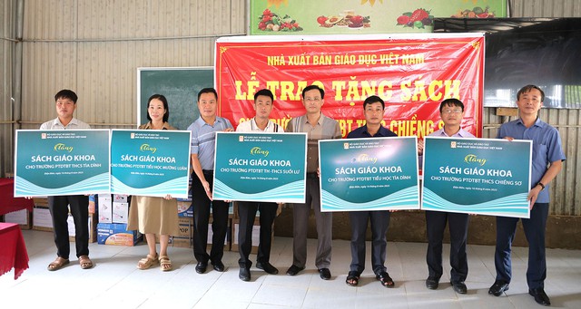NXB Giáo dục Việt Nam cam kết đồng hành với học sinh vùng bão lũ, khó khăn - Ảnh 2.