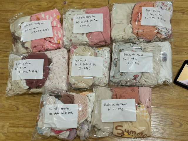 Cứu trợ miền Trung: 'Đ&uacute;ng l&agrave; của cho kh&ocirc;ng bằng c&aacute;ch cho'- Ảnh 1.