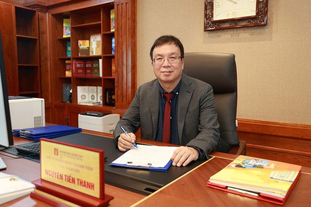 NXB Giáo dục Việt Nam cam kết đồng hành với học sinh vùng bão lũ, khó khăn - Ảnh 4.