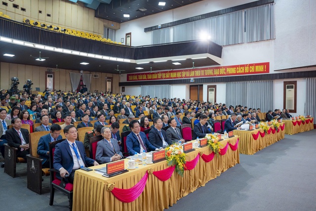 &Ocirc;ng Nguyễn Ch&iacute; T&agrave;i giữ chức Chủ tịch Ủy ban MTTQ Việt Nam TP.Huế - Ảnh 1.