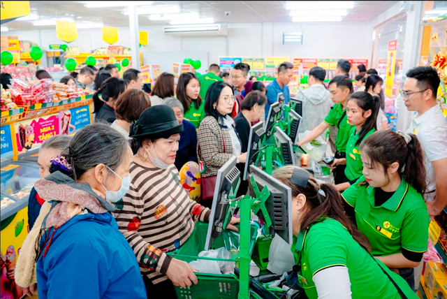 B&aacute;ch H&oacute;a Xanh khai trương đồng loạt 20 si&ecirc;u thị tại Ninh B&igrave;nh - Ảnh 1.