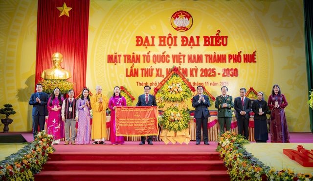 &Ocirc;ng Nguyễn Ch&iacute; T&agrave;i giữ chức Chủ tịch Ủy ban MTTQ Việt Nam TP.Huế - Ảnh 2.