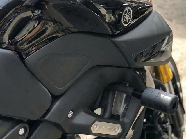 Rủi ro khi lắp g&ugrave; chống đổ 'rởm' cho m&ocirc; t&ocirc;, xe m&aacute;y - Ảnh 3.