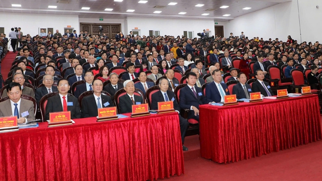 &Ocirc;ng Mai Văn Tuất t&aacute;i cử chức Chủ tịch Ủy ban MTTQ Việt Nam tỉnh Ninh B&igrave;nh - Ảnh 2.