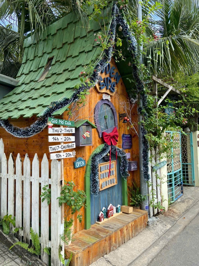 Qu&aacute;n nước độc, lạ kh&aacute;ch kh&ocirc;ng biết mặt nh&acirc;n vi&ecirc;n - Ảnh 1.