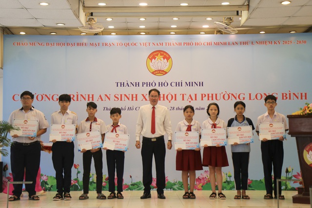 Nhiều hoạt động trước Đại hội đại biểu MTTQ Việt Nam TP.HCM lần thứ 1- Ảnh 7. Nhiều hoạt động trước Đại hội đại biểu MTTQ Việt Nam TP.HCM lần thứ 1- Ảnh 7.