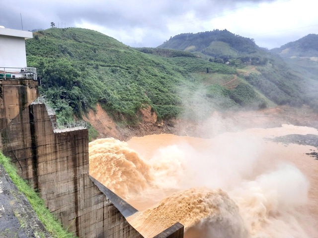 R&agrave; so&aacute;t quy hoạch thủy điện nhỏ v&agrave; quy tr&igrave;nh xả lũ để ứng ph&oacute; thi&ecirc;n tai - Ảnh 1.
