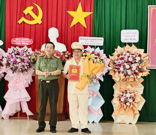 Công an Lâm Đồng bổ nhiệm mới Trưởng Công an P.Mũi Né - Ảnh 1. Công an Lâm Đồng bổ nhiệm mới Trưởng Công an P.Mũi Né - Ảnh 1.