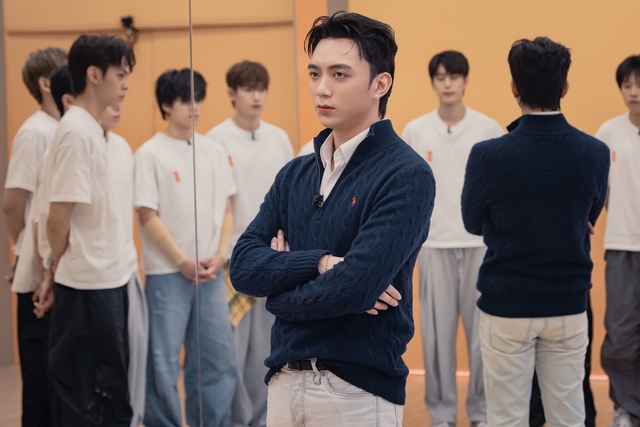 Th&iacute; sinh 'T&acirc;n binh to&agrave;n năng' kiệt quệ, căng thẳng đối đầu nh&oacute;m nhạc Th&aacute;i Lan  - Ảnh 1.