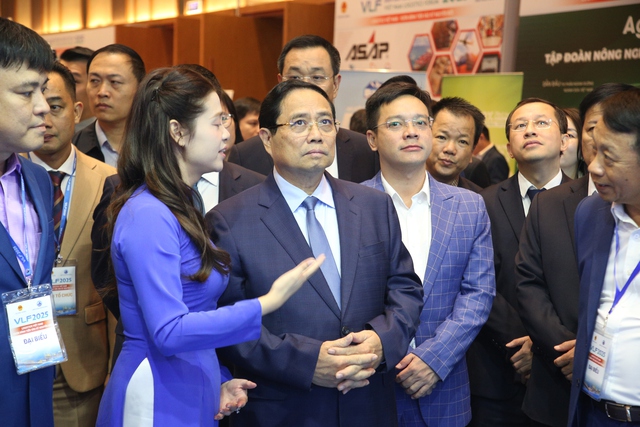 Thủ tướng Ch&iacute;nh phủ: Phải đưa ng&agrave;nh logistics tăng trưởng ở mức hai con số- Ảnh 2.