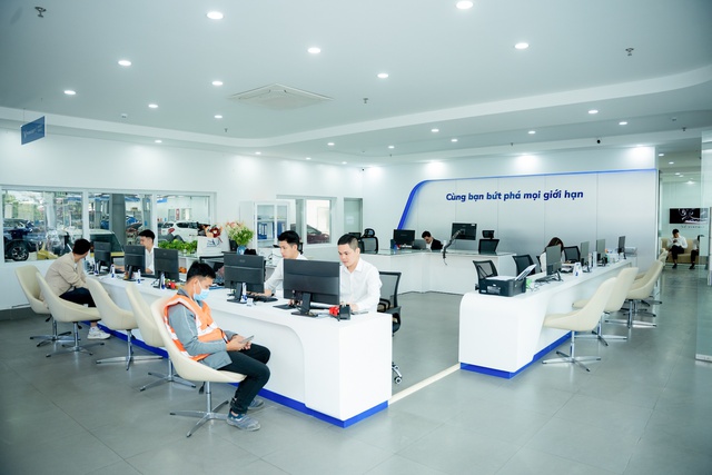 VinFast mở xưởng dịch vụ thứ 350, 'v&ocirc; địch' cả nước về dịch vụ hậu m&atilde;i- Ảnh 1.