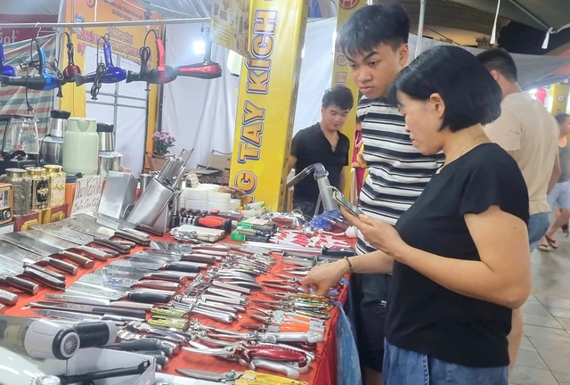 N&acirc;ng ngưỡng miễn thuế l&ecirc;n 750 triệu đồng: Cần thiết cho hộ kinh doanh - Ảnh 1.