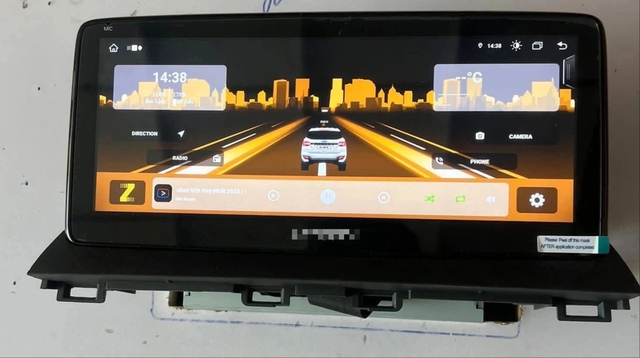 Thời của m&agrave;n h&igrave;nh Android tr&ecirc;n &ocirc; t&ocirc; đang lụi t&agrave;n? - Ảnh 2.