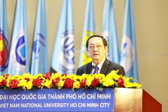 Lãnh đạo ĐH Quốc gia TP.HCM nêu sự tăng trưởng thần tốc của công nghệ sinh học - Ảnh 1.