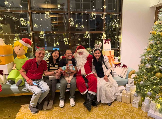 TP.HCM rộn ràng chuẩn bị mùa lễ hội cuối năm- Ảnh 4.