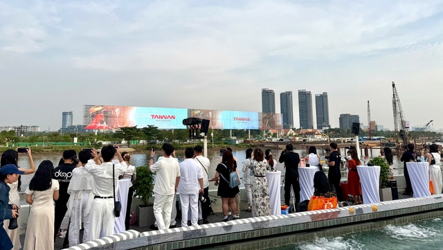 Đ&agrave;i Loan c&ocirc;ng bố Đại sứ du lịch tr&ecirc;n du thuyền s&ocirc;ng S&agrave;i G&ograve;n- Ảnh 2.