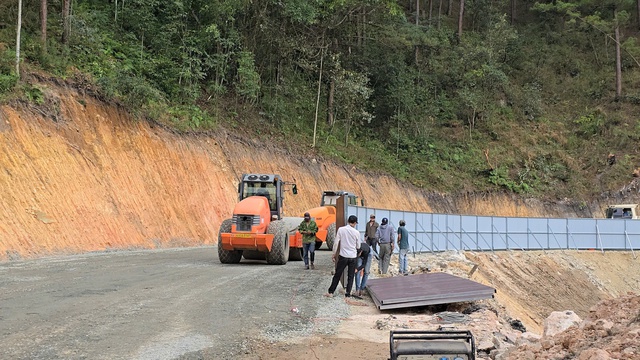 Cận cảnh đ&egrave;o Mimosa v&agrave; D&rsquo;Ran trước ng&agrave;y th&ocirc;ng xe - Ảnh 5.