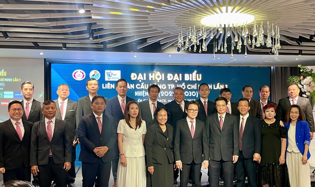 &Ocirc;ng Nguyễn Phương Nam l&agrave;m Chủ tịch Li&ecirc;n đo&agrave;n Cầu l&ocirc;ng TP.HCM- Ảnh 2.