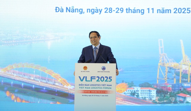 Thủ tướng Ch&iacute;nh phủ: Phải đưa ng&agrave;nh logistics tăng trưởng ở mức hai con số- Ảnh 4.