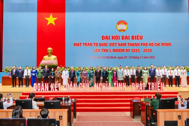 &Ocirc;ng Nguyễn Phước Lộc tiếp tục giữ chức Chủ tịch Ủy ban MTTQ Việt Nam TP.HCM nhiệm kỳ 2025 - 2030- Ảnh 2.