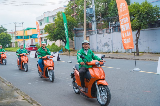 Grab bắt tay Dat Bike: Phổ cập xe điện bằng "người kiểm chứng" kh&oacute; t&iacute;nh nhất - Ảnh 2.