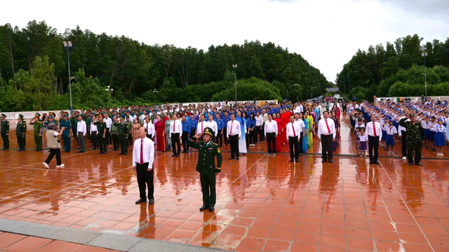 - Ảnh 1. - Ảnh 1.