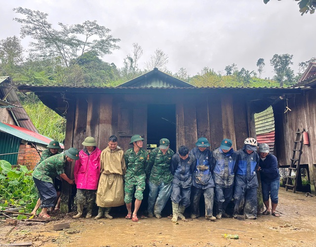 Mưa lũ dai dẳng, bất thường ở miền Trung- Ảnh 6.