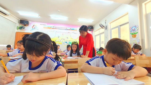 Nỗi lo tiếng Việt méo mó, lệch chuẩn - Ảnh 1.