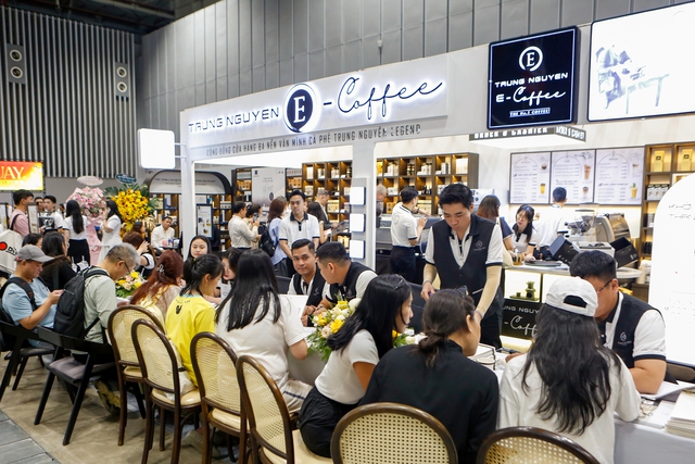 Hệ thống quán Trung Nguyên Legend liên tục phát triển, khẳng định vị thế hàng đầu - Ảnh 3.