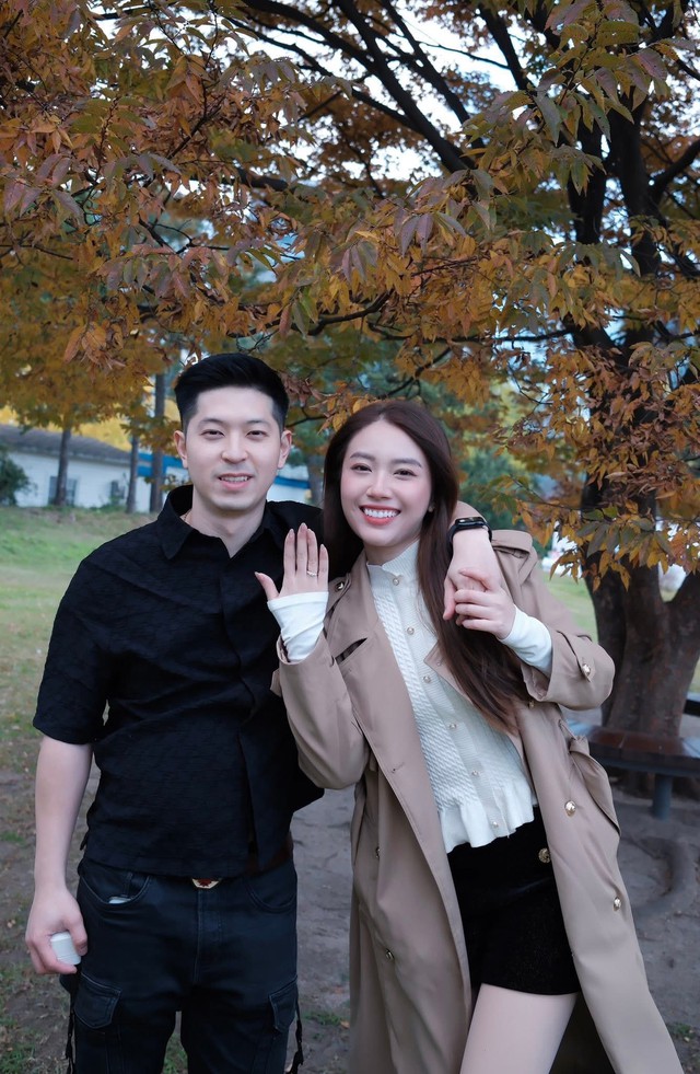 Kiều My kết hôn sau gần một thập kỷ yêu thương cùng bạn trai kín tiếng - Ảnh 2. Kiều My kết hôn sau gần một thập kỷ yêu thương cùng bạn trai kín tiếng - Ảnh 2.