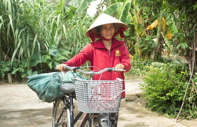 L&aacute; l&agrave;nh đ&ugrave;m l&aacute; r&aacute;ch gi&uacute;p đỡ gia đ&igrave;nh chị Thiện vượt qua bi kịch ung thư - Ảnh 3.