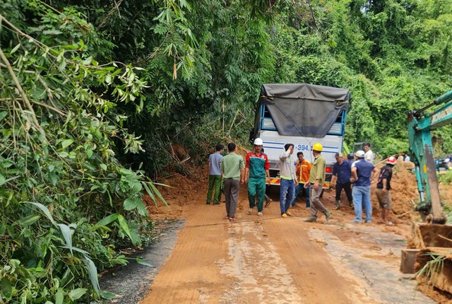 Đèo Gia Bắc trên QL28 vẫn thông xe sau khi công bố tình huống khẩn cấp - Ảnh 1.