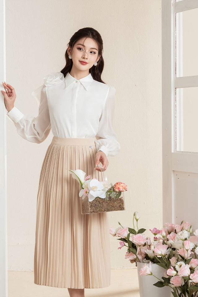 Chân váy xếp ly ăn gian vóc dáng, cho vẻ ngoài cuốn hút- Ảnh 1.