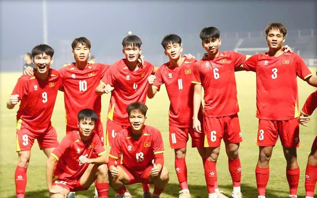 U.17 Việt Nam giành vé châu Á đầy ấn tượng- Ảnh 2. U.17 Việt Nam giành vé châu Á đầy ấn tượng- Ảnh 2.
