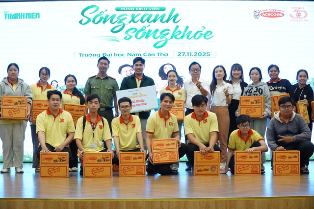 Sinh viên thực hành sống xanh sống khỏe, ấn tượng 'cơn mưa' quà - Ảnh 9.