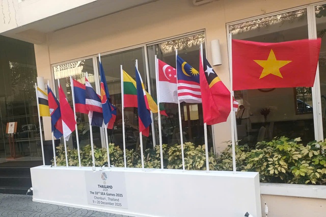 Có gì lạ ở điểm đóng quân của đội tuyển nữ Việt Nam tại SEA Games 33?- Ảnh 1.