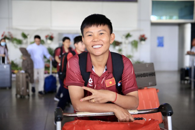 Đội tuyển nữ Việt Nam về nước, HLV Mai Đức Chung tiết lộ điều bất ngờ- Ảnh 3.