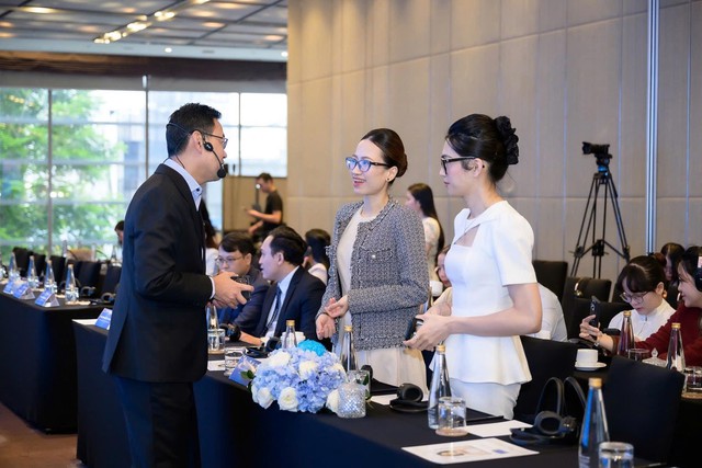 Bác sĩ Tô Lan Phương báo cáo tại hội nghị CME về incobotulinum toxin A tinh khiết - Ảnh 3.