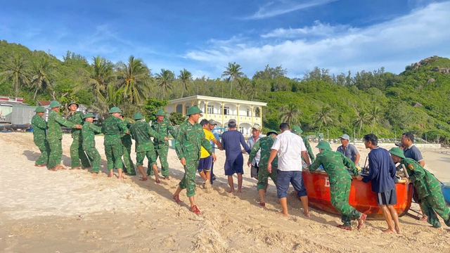Kích hoạt trực chiến 24/24 ứng phó bão Kalmaegi ở Gia Lai- Ảnh 1. Kích hoạt trực chiến 24/24 ứng phó bão Kalmaegi ở Gia Lai- Ảnh 1.
