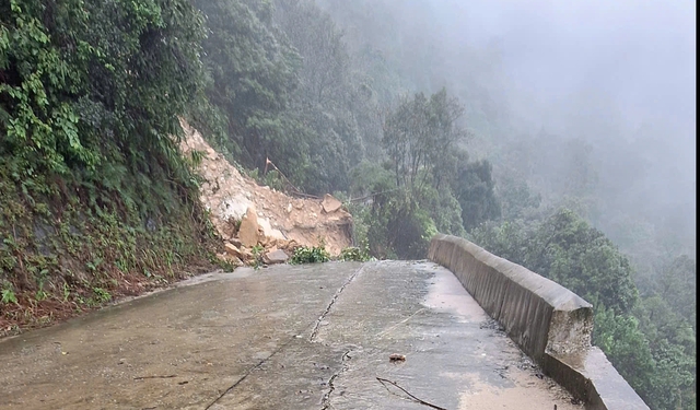 - Ảnh 3. - Ảnh 3.