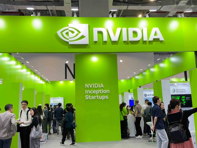 Mỹ chặn đường xuất khẩu chip AI Blackwell của NVIDIA sang Trung Quốc - Ảnh 1.