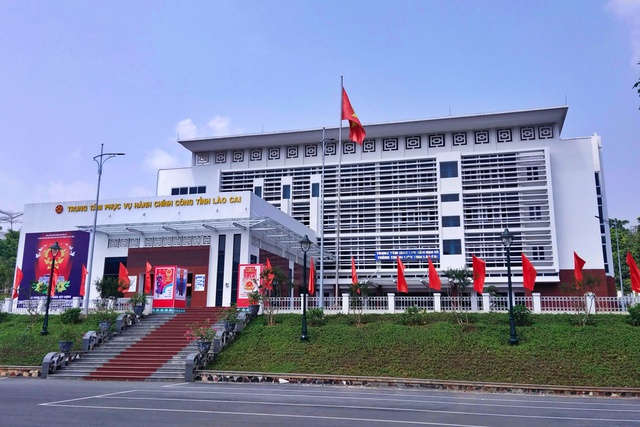 Đề xuất cho 1.700 cán bộ Lào Cai tiếp tục làm việc tại trụ sở tỉnh cũ- Ảnh 1.