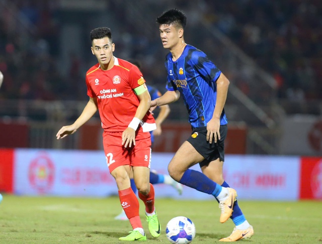 Lịch thi đấu V-League mới nhất: Cuộc chiến của những người cùng khổ, HAGL không còn đường lùi- Ảnh 1. Lịch thi đấu V-League mới nhất: Cuộc chiến của những người cùng khổ, HAGL không còn đường lùi- Ảnh 1.